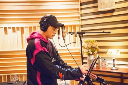 Li Yifeng | And stand year, set out from the heart, 