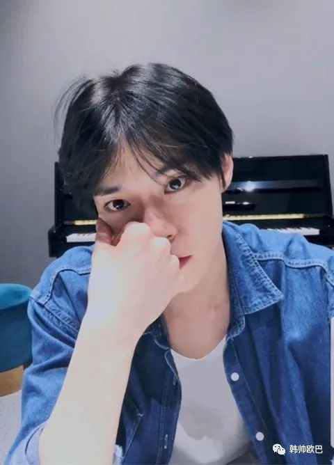 这位男团爱豆的男友照现实中没有的男友照匠人