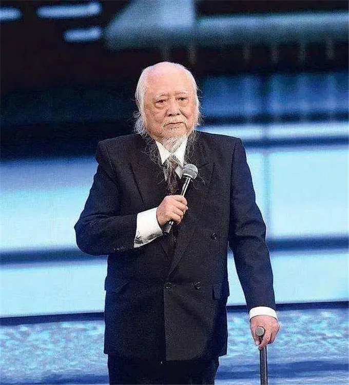 80岁以上的香港老戏骨:每一张照片都是回忆,全认识的是资深影迷