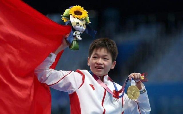全红婵太红了！热度碾压苏炳添朱婷，她已成为中国体坛的流量之王