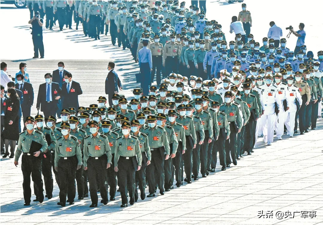 军营两会直通车丨解放军和武警部队代表：切实担负党和人民赋予的新时代使命任务