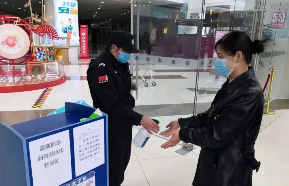 东方快评丨&ldquo;偶发病例&rdquo;敲响警钟，个人防护勿放松