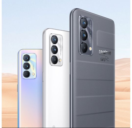 只差100元！iQOO Neo5 對比 realme GT大師版