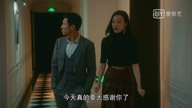 《流金岁月》热播：比起剧情，倪妮的朱锁锁职