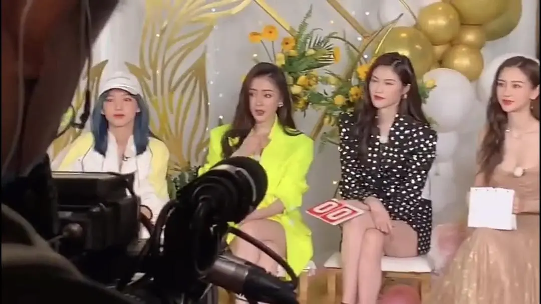 baby好怕被比下去，录节目非要穿高定仙女裙，和