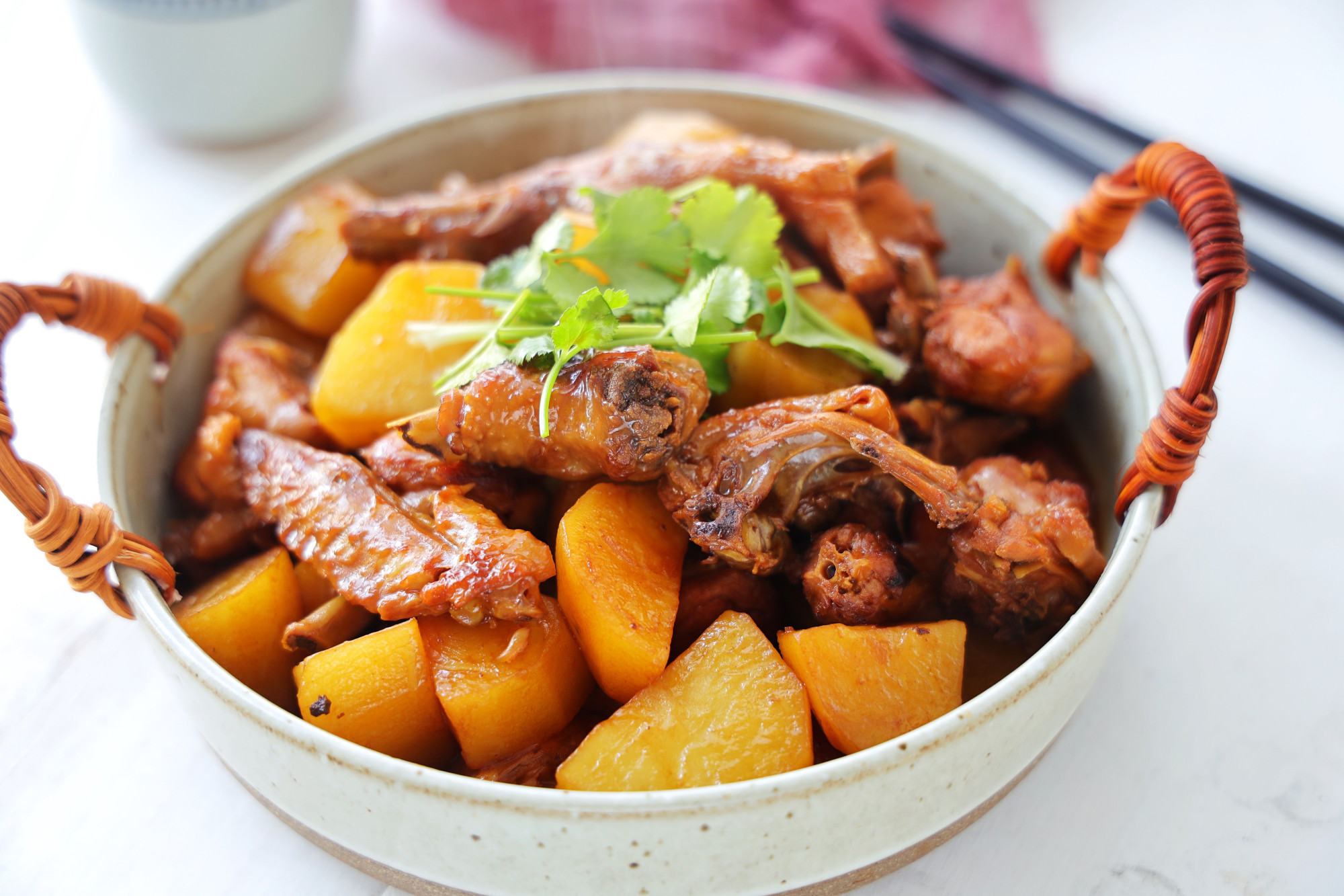 小寒快到了，比羊肉便宜，比猪肉营养，简单炖一锅，滋补又暖身