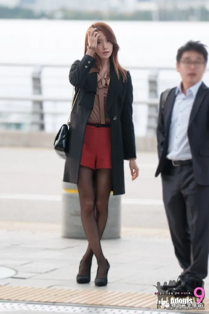 越努力越美丽,这位女团爱豆矫正腿之前VS之后