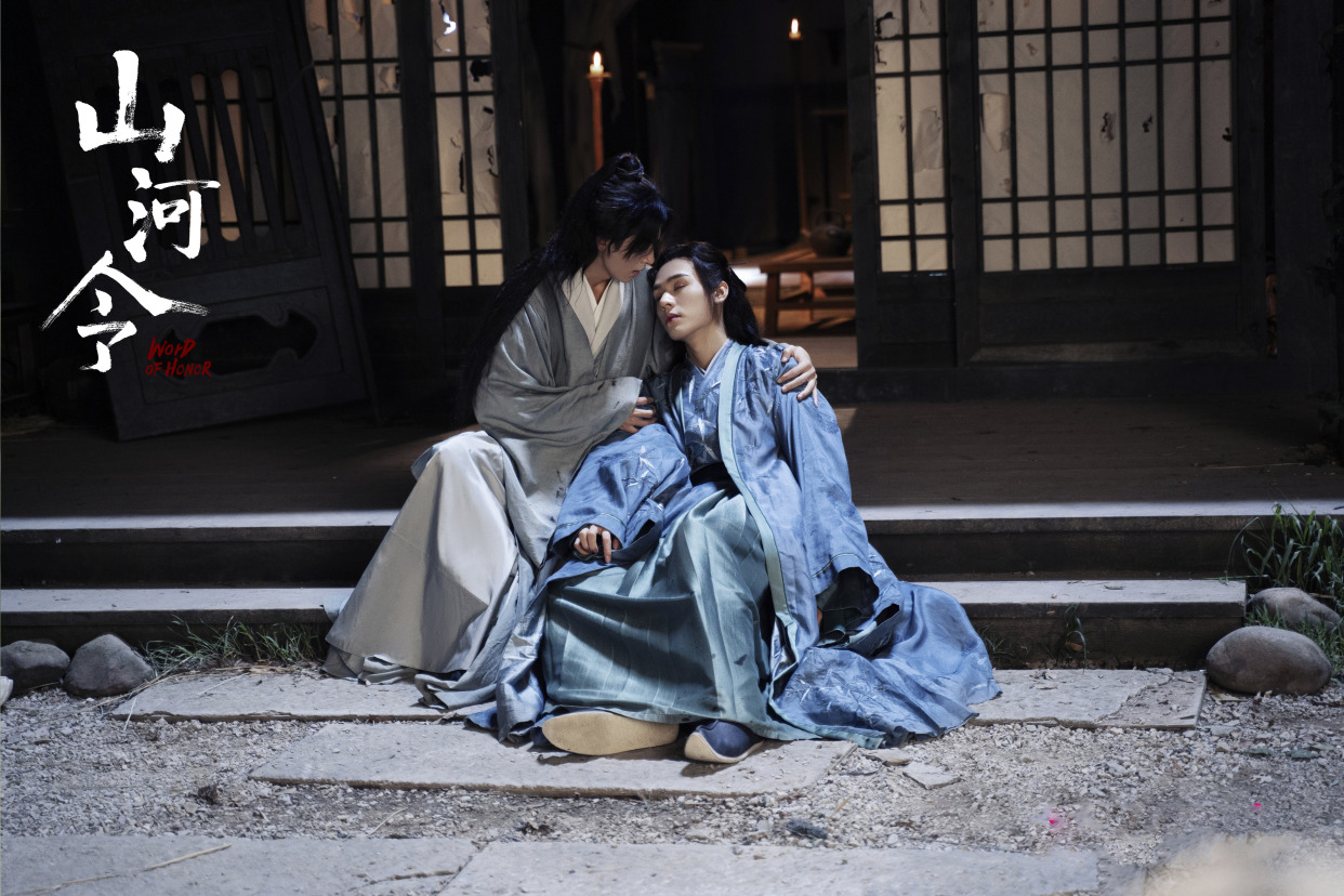 "Bo Jun is like " into the history, "Billow billow is nailed " sit firmly head of a list of names posted up, gong Jun Zhangzhe vasts to flow finally into the top