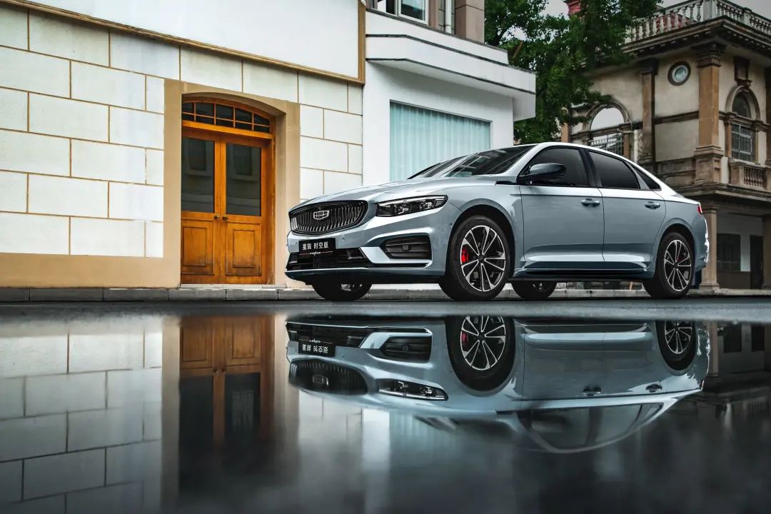 吉利星瑞加推时空版，有性能车那味儿了