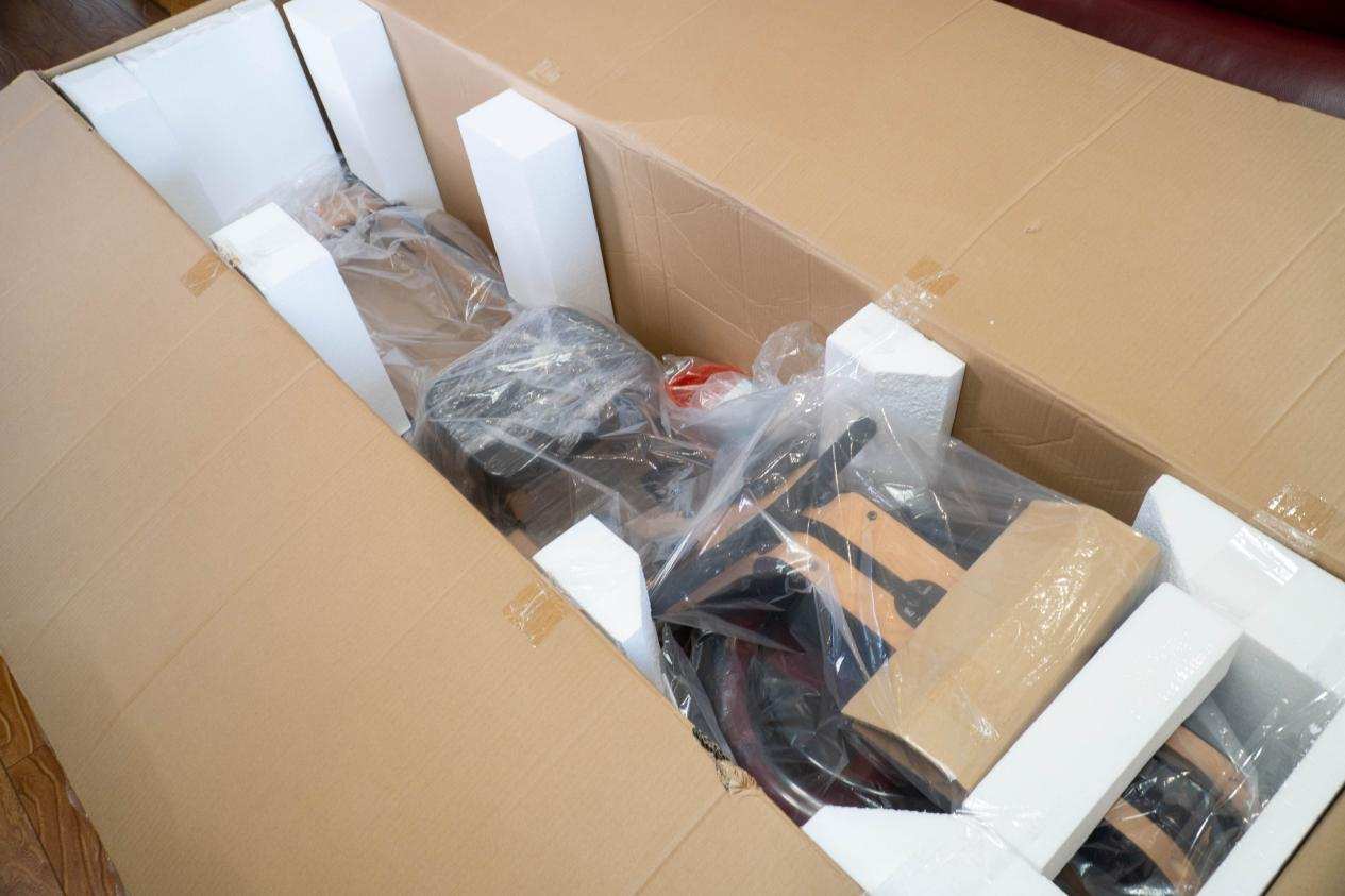 宅家运动，既要科学又要享受，野小兽R40划船机英伦运动体验