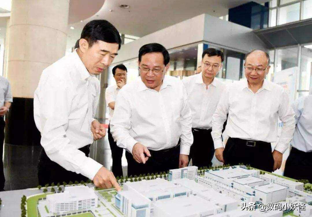 光刻机不再“卡脖子”？中芯砸下77亿订单，ASML这次赚大了
