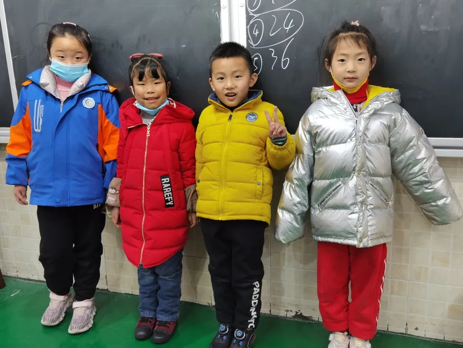 成都市双流区棠湖小学书香班级丨书香飘荡添智慧 墨香永存润心灵
