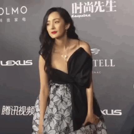 万茜回应“赖红毯”、 蹭座疑云解开了，但女星红毯大戏永不停息