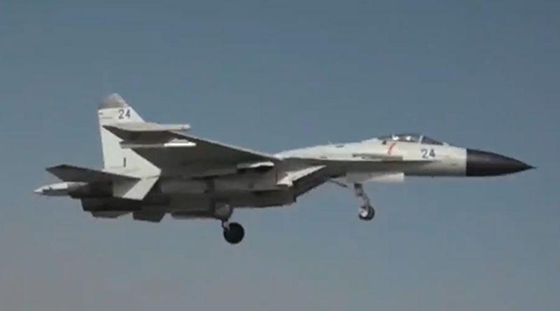 中国一种高新战机，在巴基斯坦亮相了！露出一