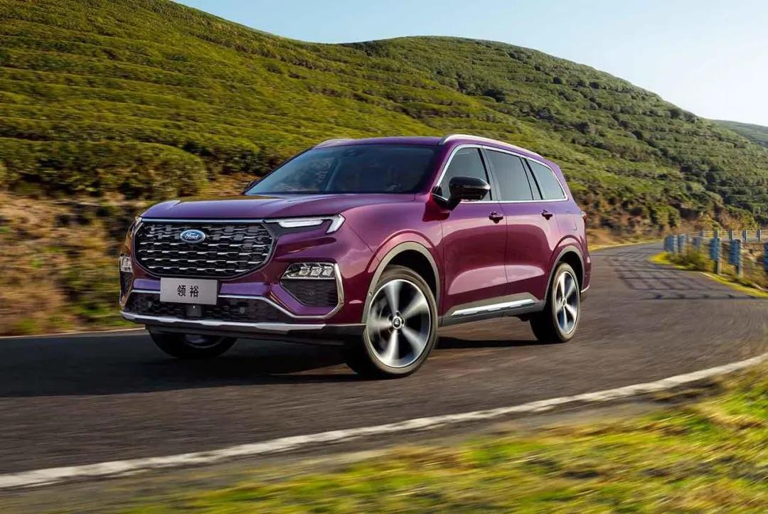 宾利第20万辆新车下线；奔驰EQS超大屏幕内饰发布