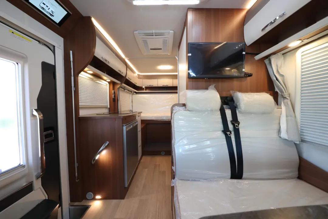 朗宸出品，國六大額頭C型房車——洛德蒙特 S60