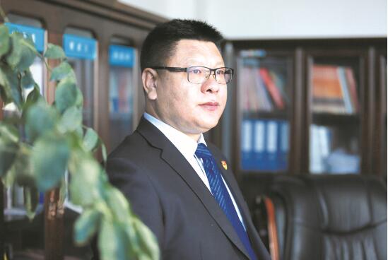 甘露托举藏医药产业升腾的太阳