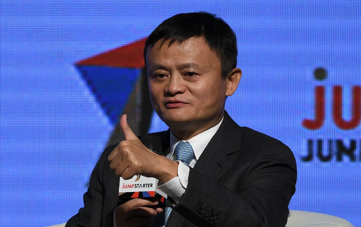 50万现金，2021年该买房还是存银行？马云、董明珠观点一致