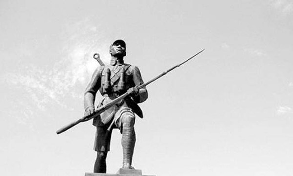 老农回家种地，49年后才知自己炸死过日本中将，