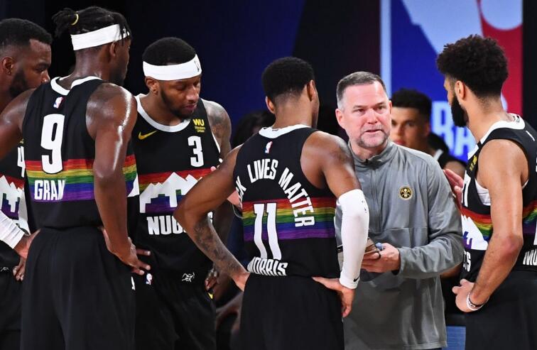 西冠前三戰詹姆斯僅10次罰球，G4獲14次讓馬龍不服：我們也要向聯盟申訴了！-黑特籃球-NBA新聞影音圖片分享社區