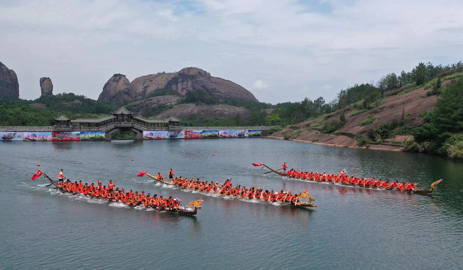 江西上饶：龙舟民俗迎端午