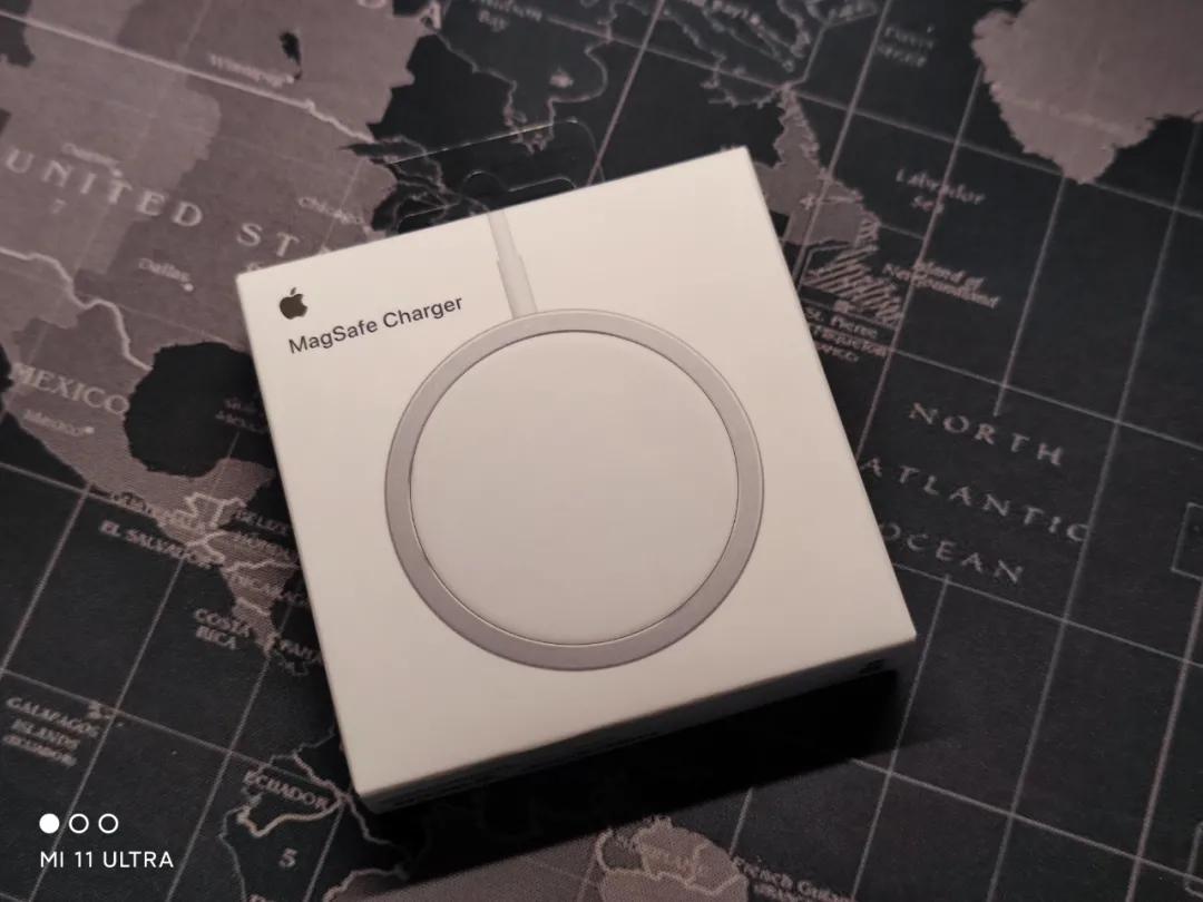 iPhone MagSafe thirdparty accessories to save money?Subjective experience sharing iNEWS