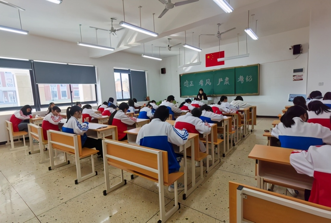 以考促学 | 湖南医药职专举行2020年下学期期中考试