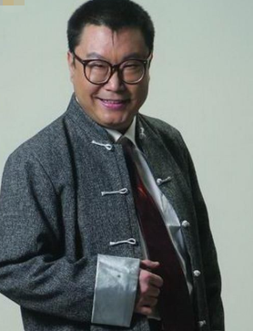 80后一代歌王尹相杰，从央视红人到“阶下囚”，