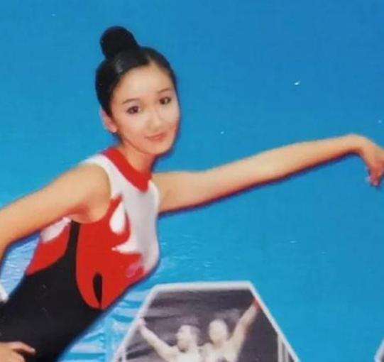 “全能藝人”婁藝瀟的幻滅史，一步錯，步步錯