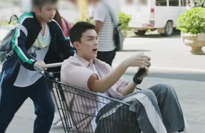 鹿晗新剧《穿越火线》预告已出，新造型连8年老粉都认不出，期待