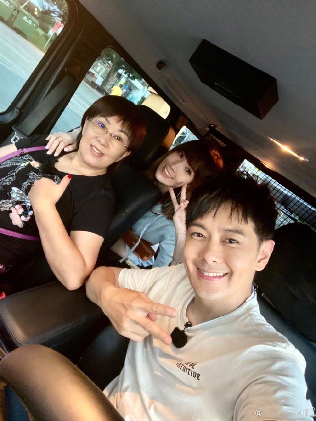 林志穎為岳父慶生，66歲陳爸爸顯年輕，與女兒女婿同框氣場不輸