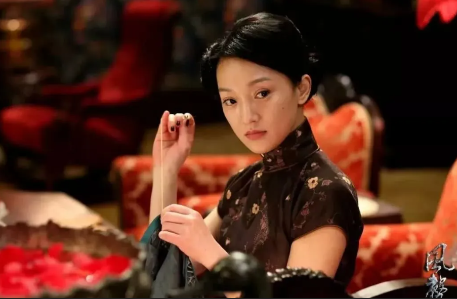 不化妆，无配乐路边直播，如果你懂她，就知道