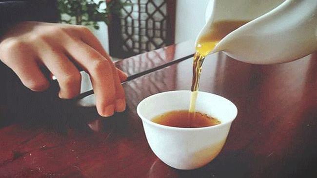 喝茶的礼仪，一定要记住，用错了不但尴尬，还很有可能会失去朋友