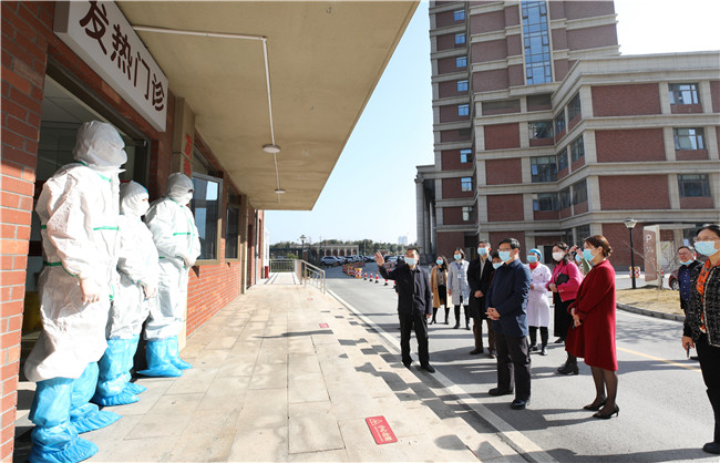 春节上班第一天丨南昌市第三医院院领导督导疫情防控和安全生产