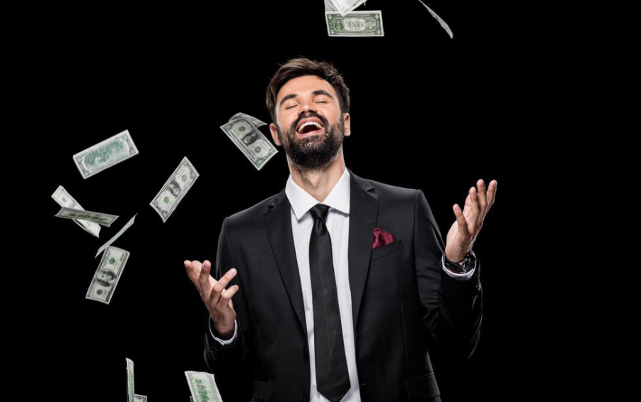 贵但不违法？停车费包月2000元，加上物业费每月