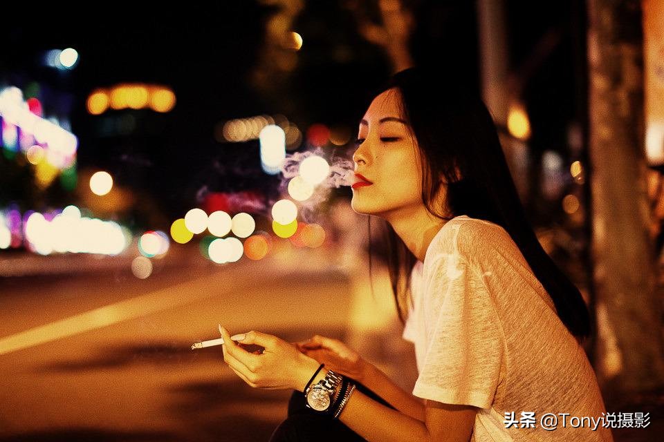 晚间人像图片怎么拍？拿下一个因素，夜拍人像图片很轻轻松松