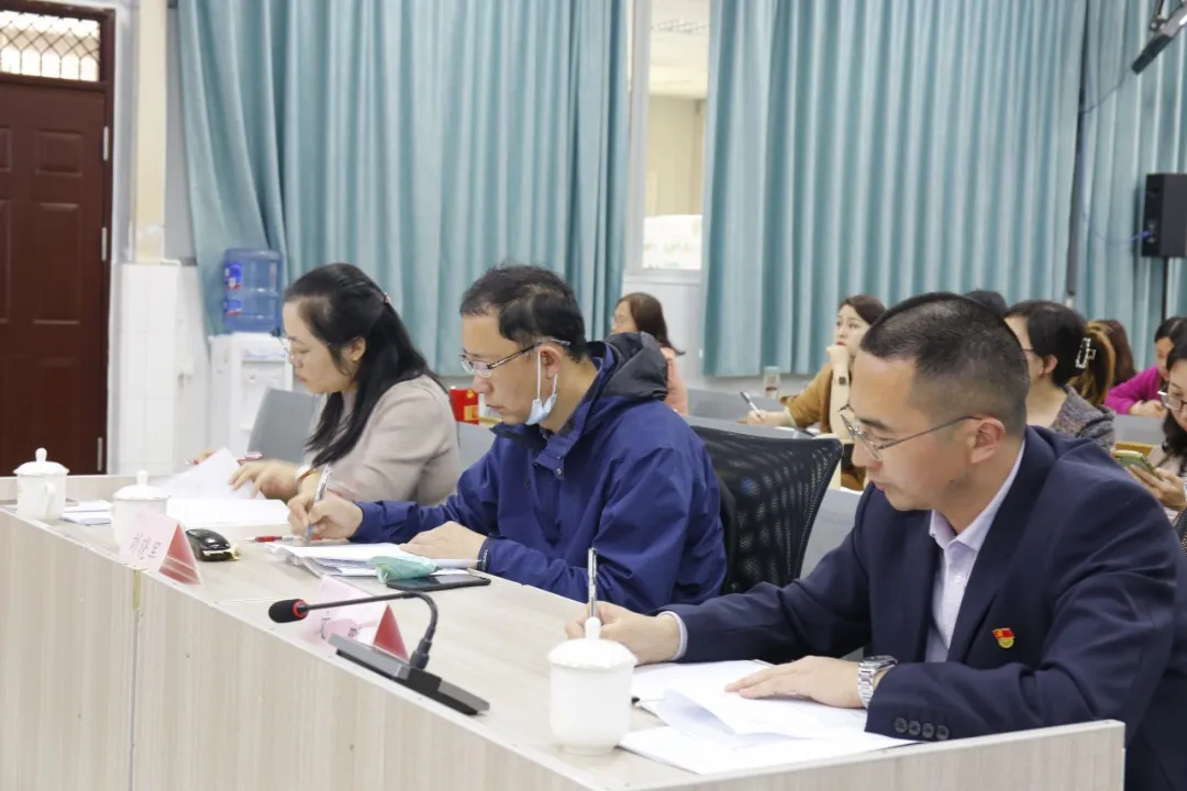 聚力课堂研讨 提升教学能力——天府新区南湖小学习作教学研讨活动