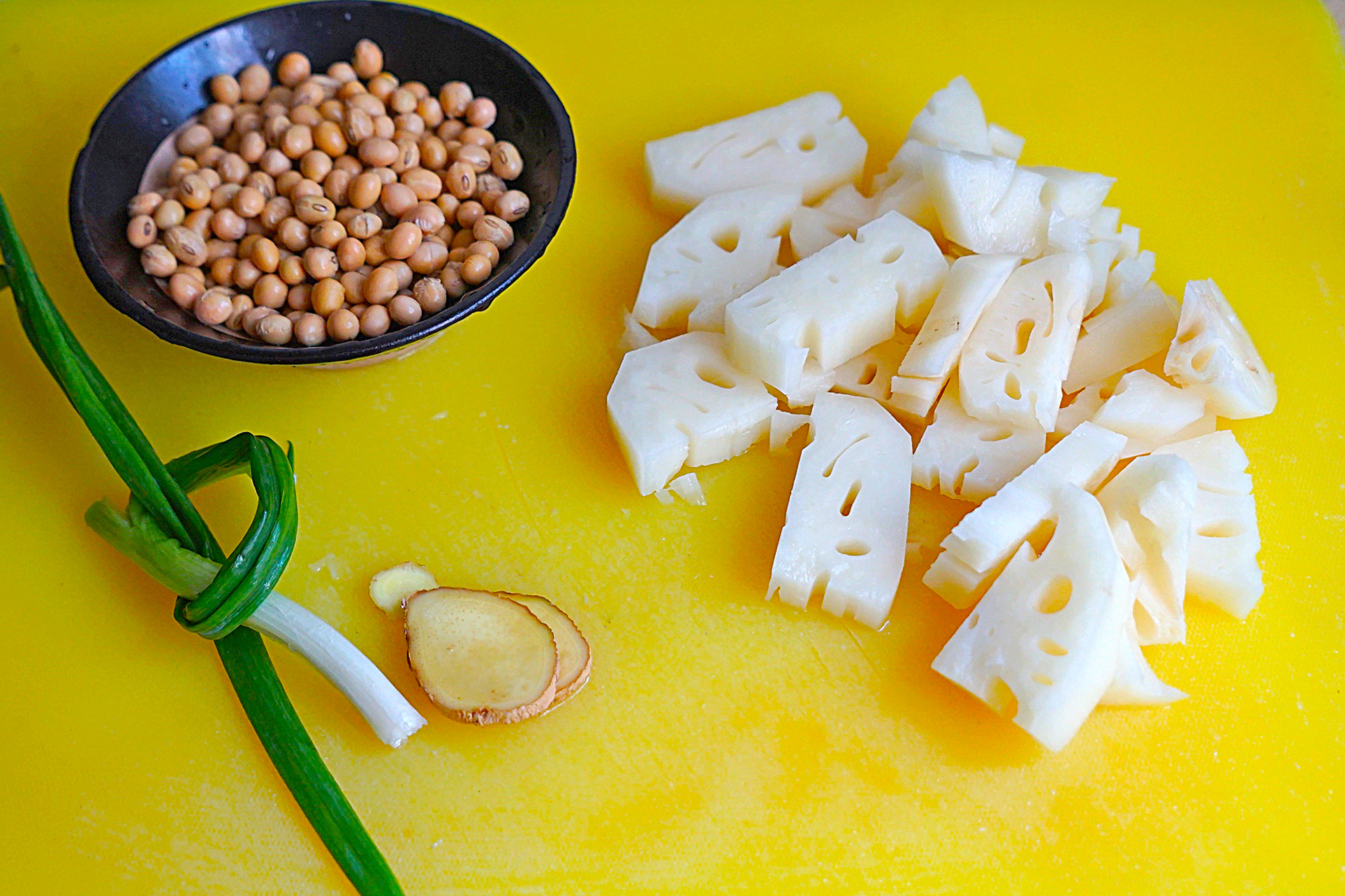 今日处暑，再忙也别忘了喝这汤，润肺降秋燥，应季而食，安稳度秋