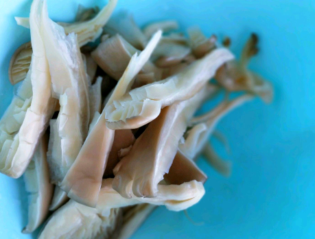 图片[3]-干炸蘑菇需要焯水吗？教你正确做法 蘑菇香酥脆 不吸油更健康-起舞食谱网