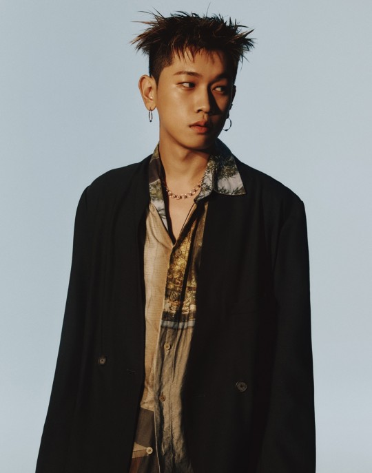 10月19日,歌手crush通过个人官方粉丝俱乐部公开了将于11月12日入伍的