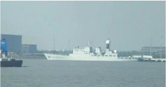 国产“双面小盾”惊现试验舰，新一代054B护卫舰