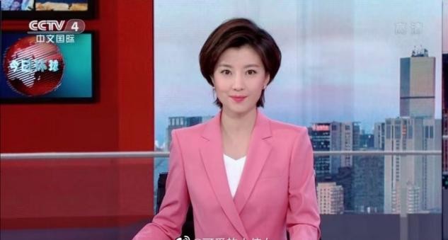 CCTV finally ushered in a new host!36-year-old Cui Shuang is as sweet ...