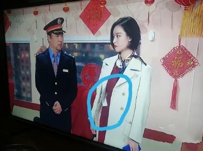 春晚4个小插曲：倪妮借大牌衣服不敢摘标签，王
