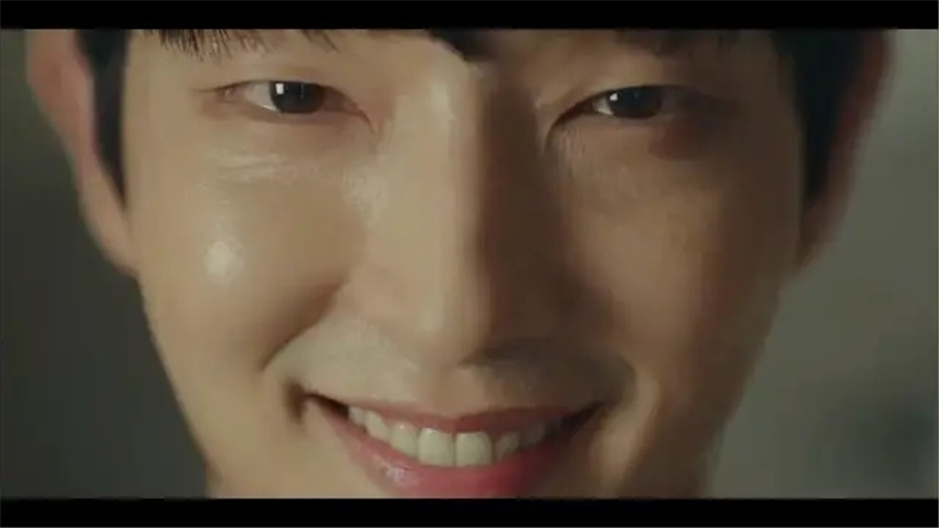 李准基新剧变张东升20狐狸脸丹凤眼没变张东升笑容太亲切