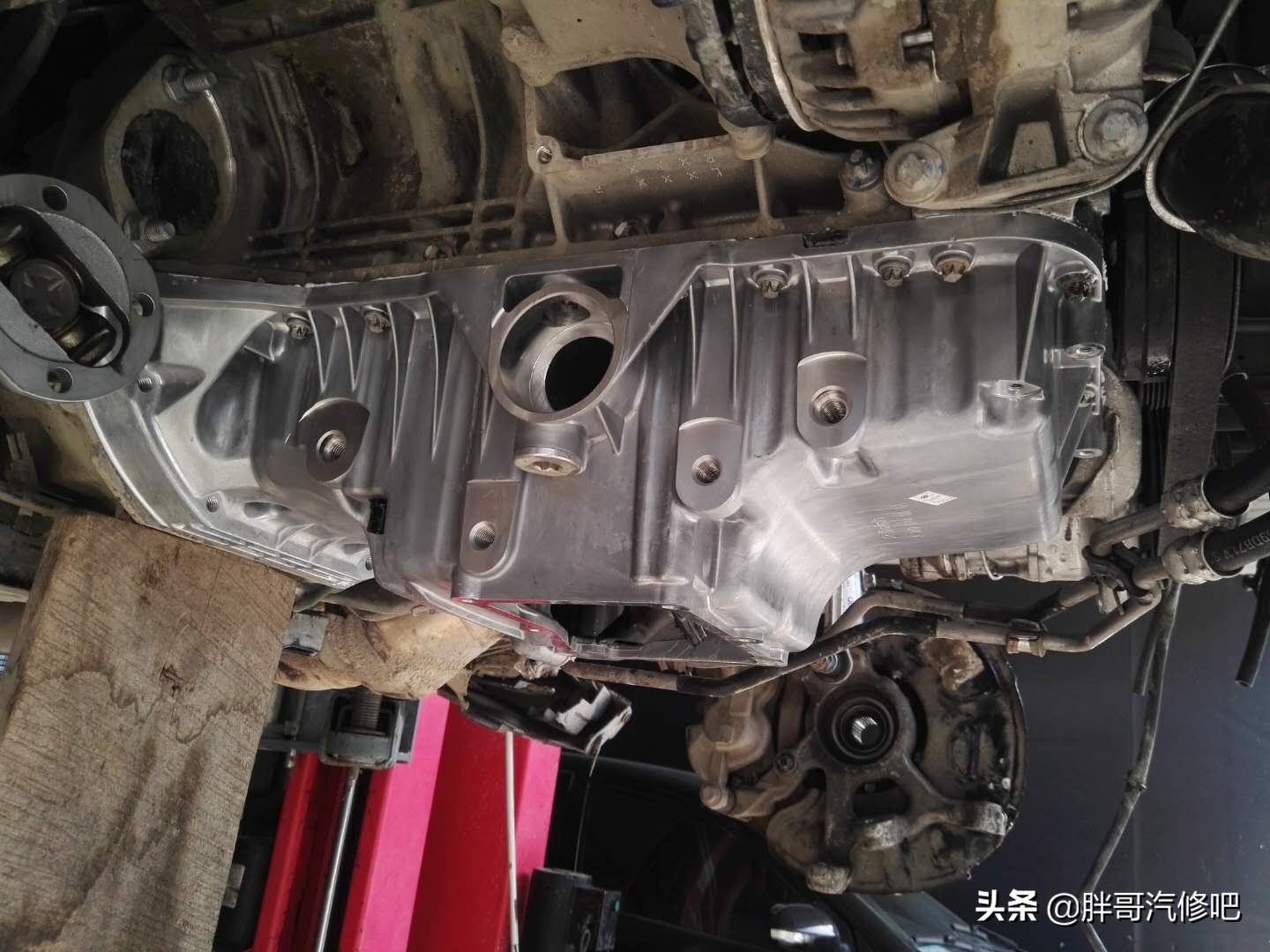 图片[17]_零整比最高的奔驰GLK300事故全损车维修 感谢“陈田”大哥的支持_5a汽车网
