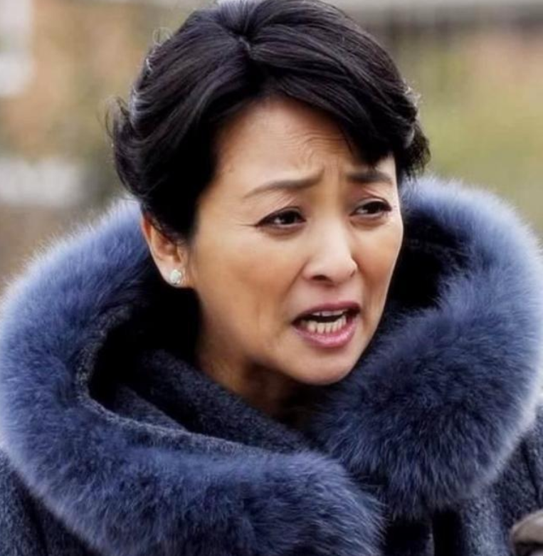 一婚日本，二婚美国，三婚法国，知名女星为何