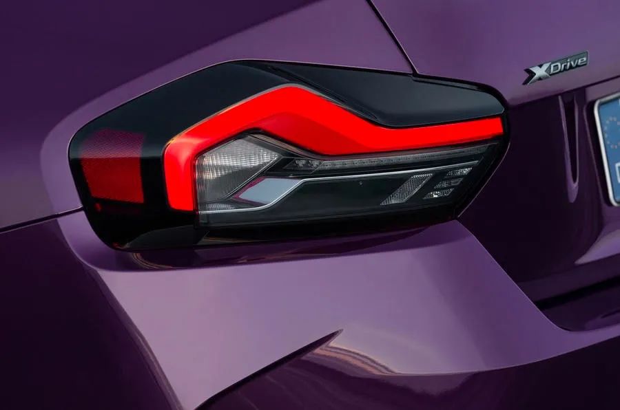 这款小众后驱宝马比3系便宜，却兼顾操控与实用性