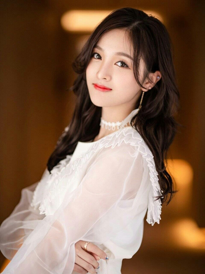 26-year-old Wu Xuanyi, a fresh and clean sexy goddess with a delicate ...