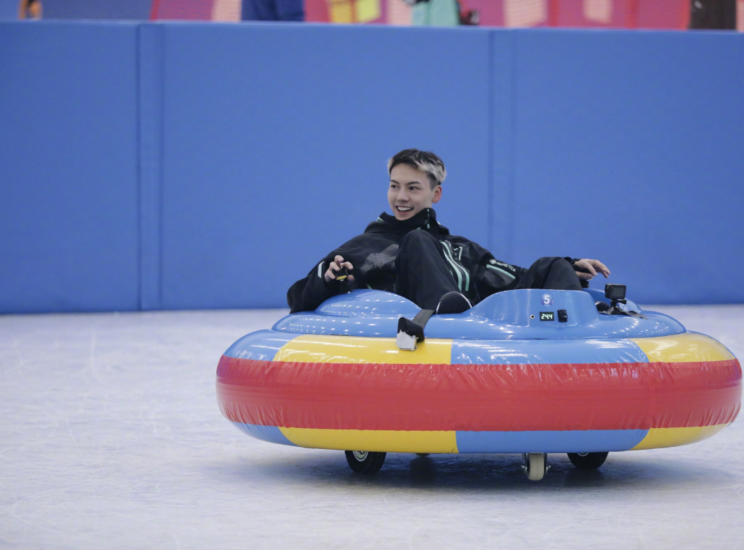 Chen Weiting pats a schoolgirl to be asked to delete by male friend of the other side! Not strange also " stumbling block " protective consciousness is too strong