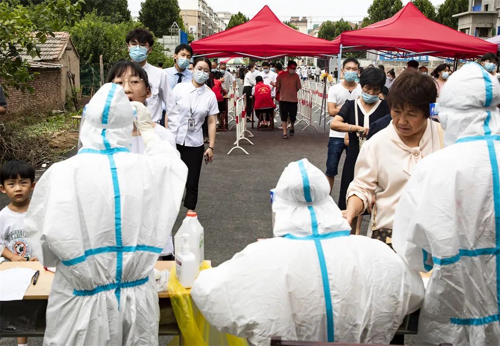 河南睢县：战“疫”一线那抹耀眼的“志愿红”